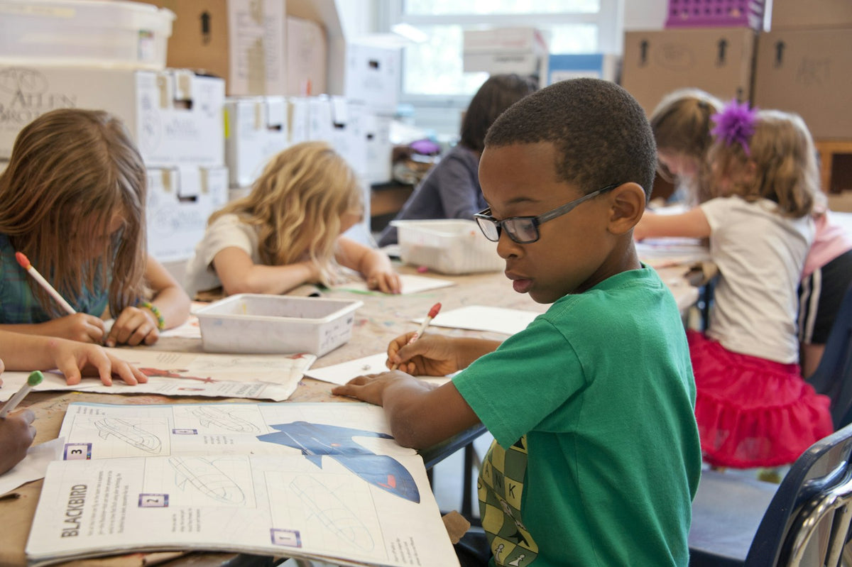 Schoolspullen klaarleggen zodat je kind niets vergeet